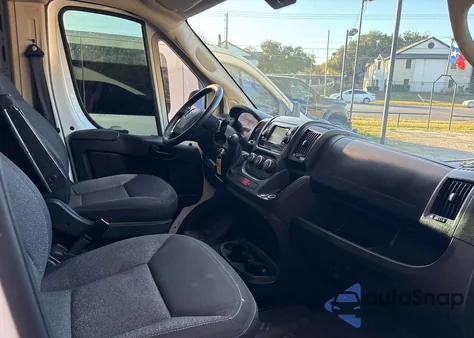 2018 Ram Promaster 2500 2500 High z USA, uszkodzony, nr VIN 3C6TRVCGXJE112569